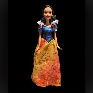 Snow White Sparkling Princess Doll 2008 Disney Princess Mattel No Box